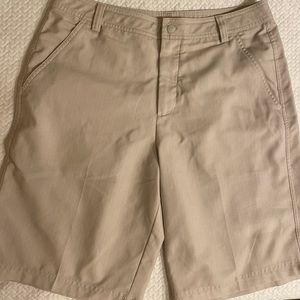 Puma golf shorts, waist 33